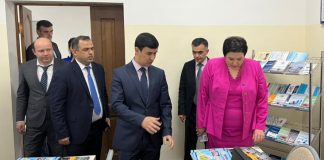 Визито зарубежных экспертов в ФЭФ ТНУ в рамках международной аккредитации