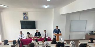 ВСТРЕЧА ДЕКАНА ФЭФ СО СТУДЕНТАМИ ПЕРВОГО КУРСА