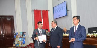 ПОЗДРАВЛЯЕМ С НАУЧНЫМИ ДОСТИЖЕНИЯМИ!