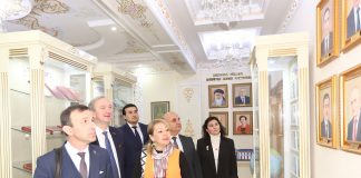 БОЗДИДИ МЕҲМОНОН АЗ ОСОРХОНАИ ПЕШВОИ МИЛЛАТ ВА МАШВАРАТИ КОРӢ